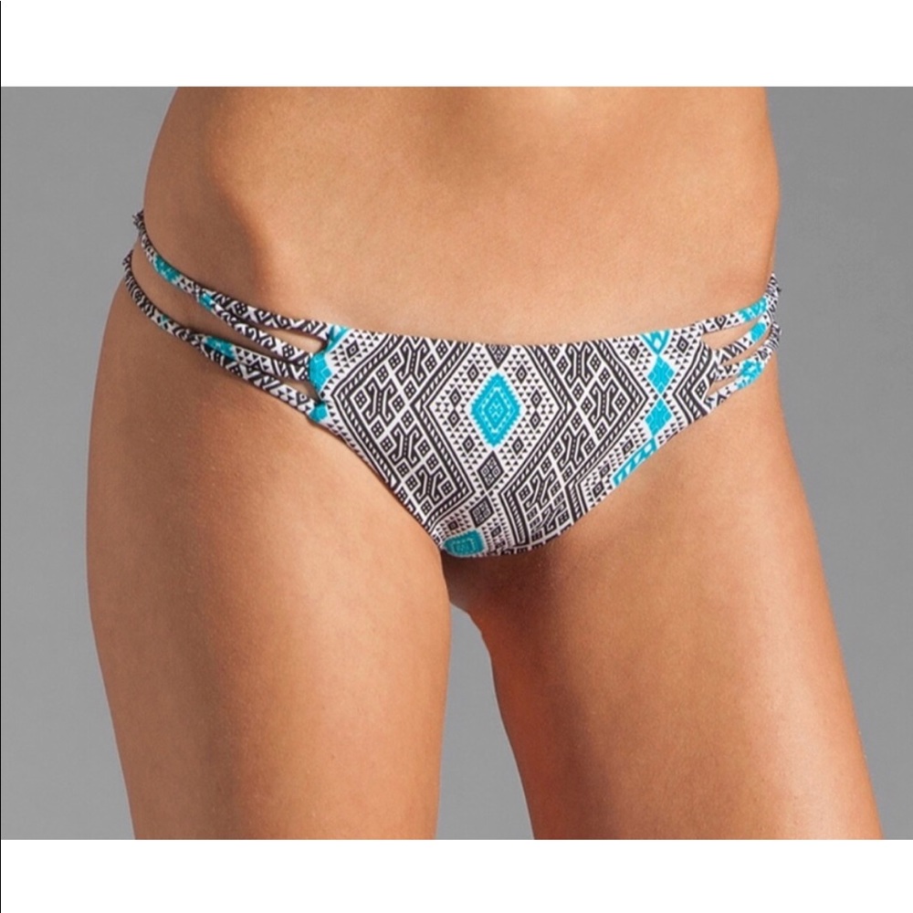 Acacia Thai Bottoms